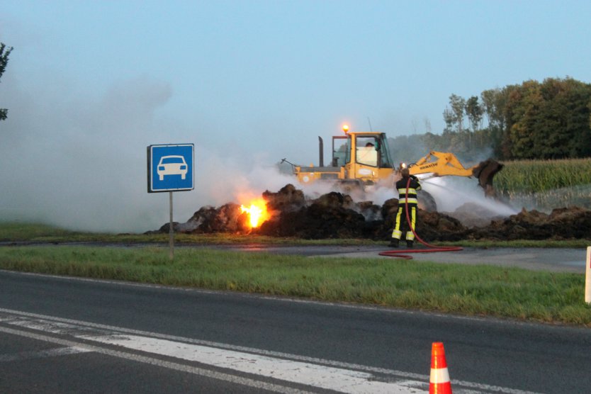 112-dokkum Opnieuw broeibulten in brand; brandweer uren bezig