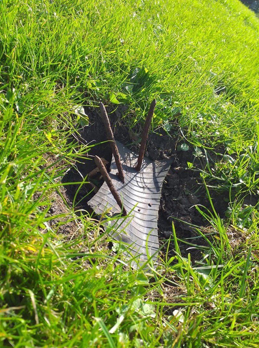 112-dokkum Moeder behoedt 2-jarig kindje voor ingegraven spijkerval